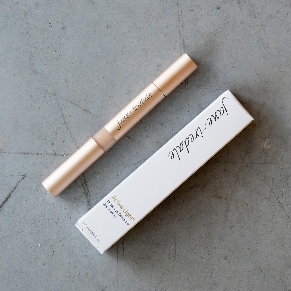Active Light Under-Eye Concealer Light Yellow